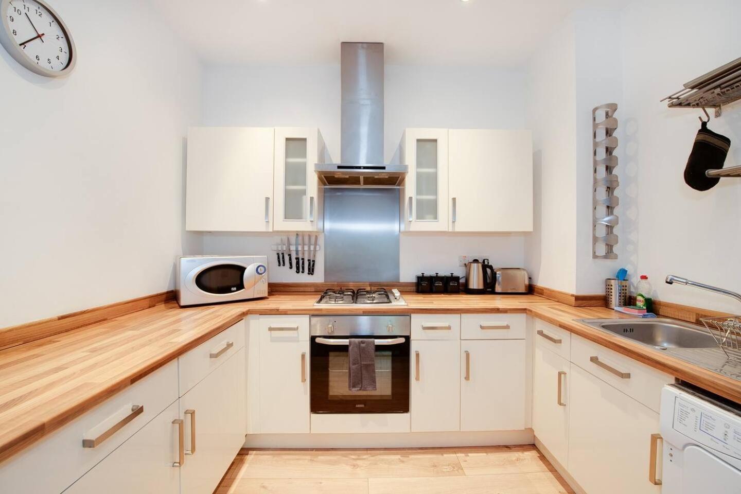 Family Friendly Flat Just Minutes From The Beach! Portsmouth Exterior foto